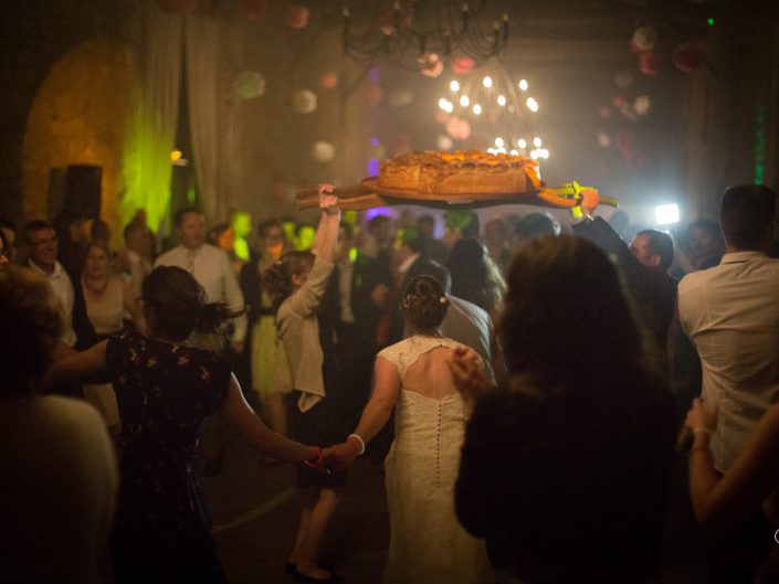 La chouette ambiance de la danse de la brioche