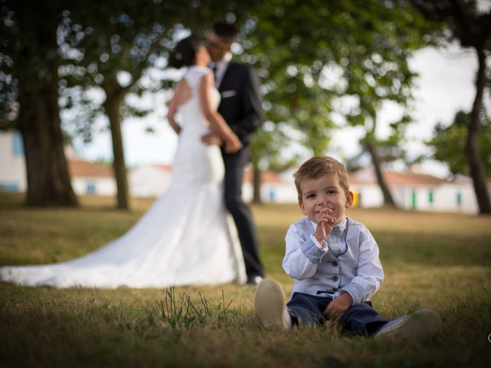 Quand les enfants jouent le jeu des poses photos